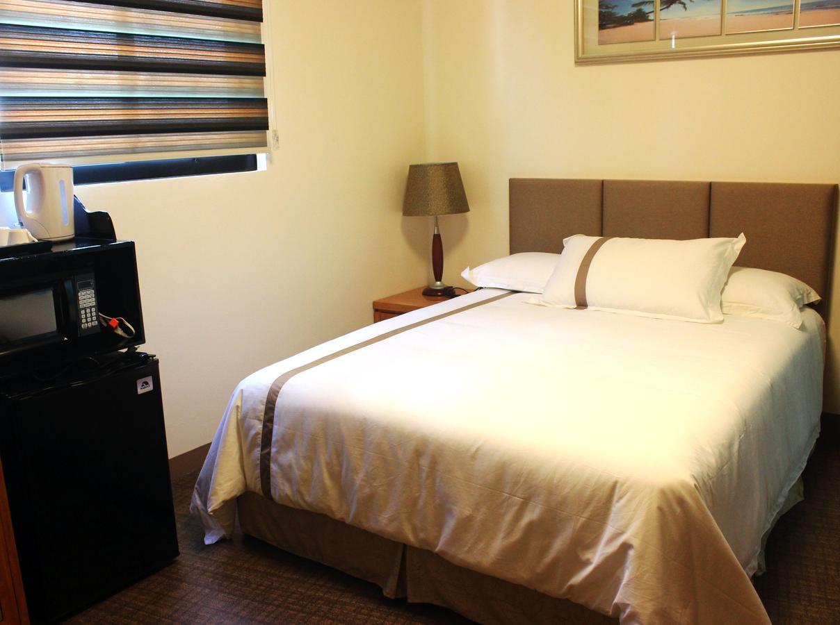 Saipan Beach Hotel ภายนอก รูปภาพ