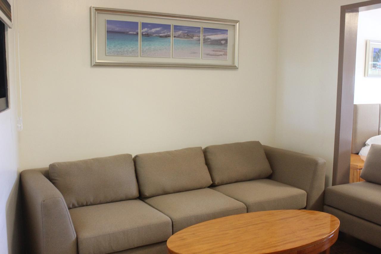 Saipan Beach Hotel ภายนอก รูปภาพ