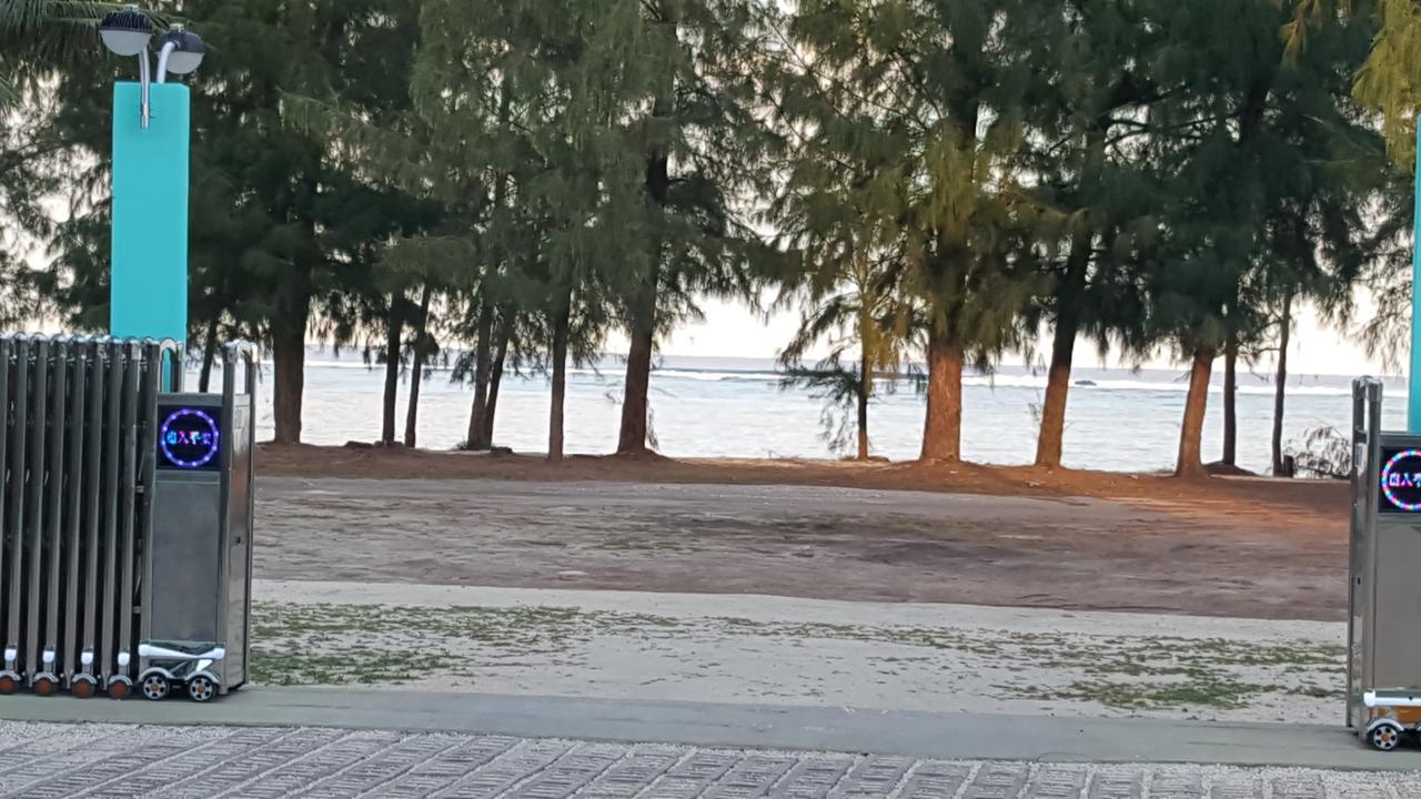 Saipan Beach Hotel ภายนอก รูปภาพ