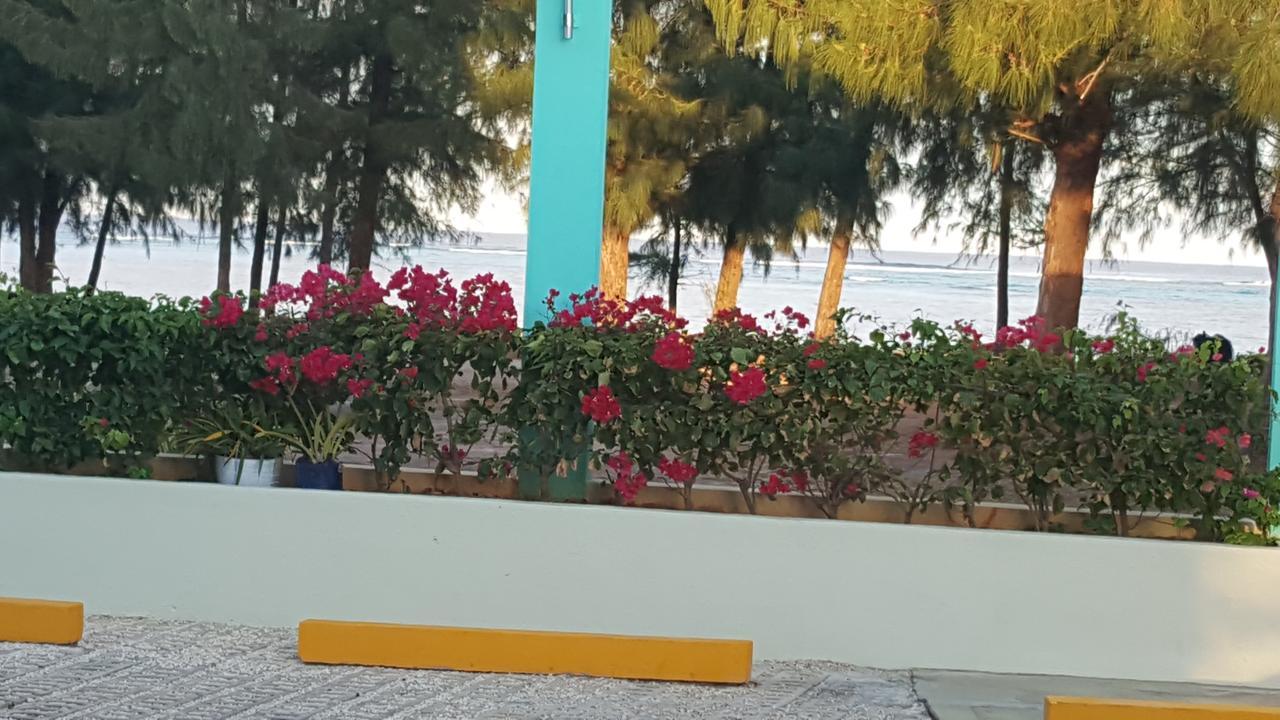 Saipan Beach Hotel ภายนอก รูปภาพ